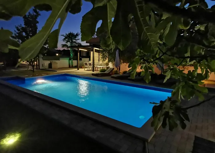 Διαμέρισμα With Pool Adria *